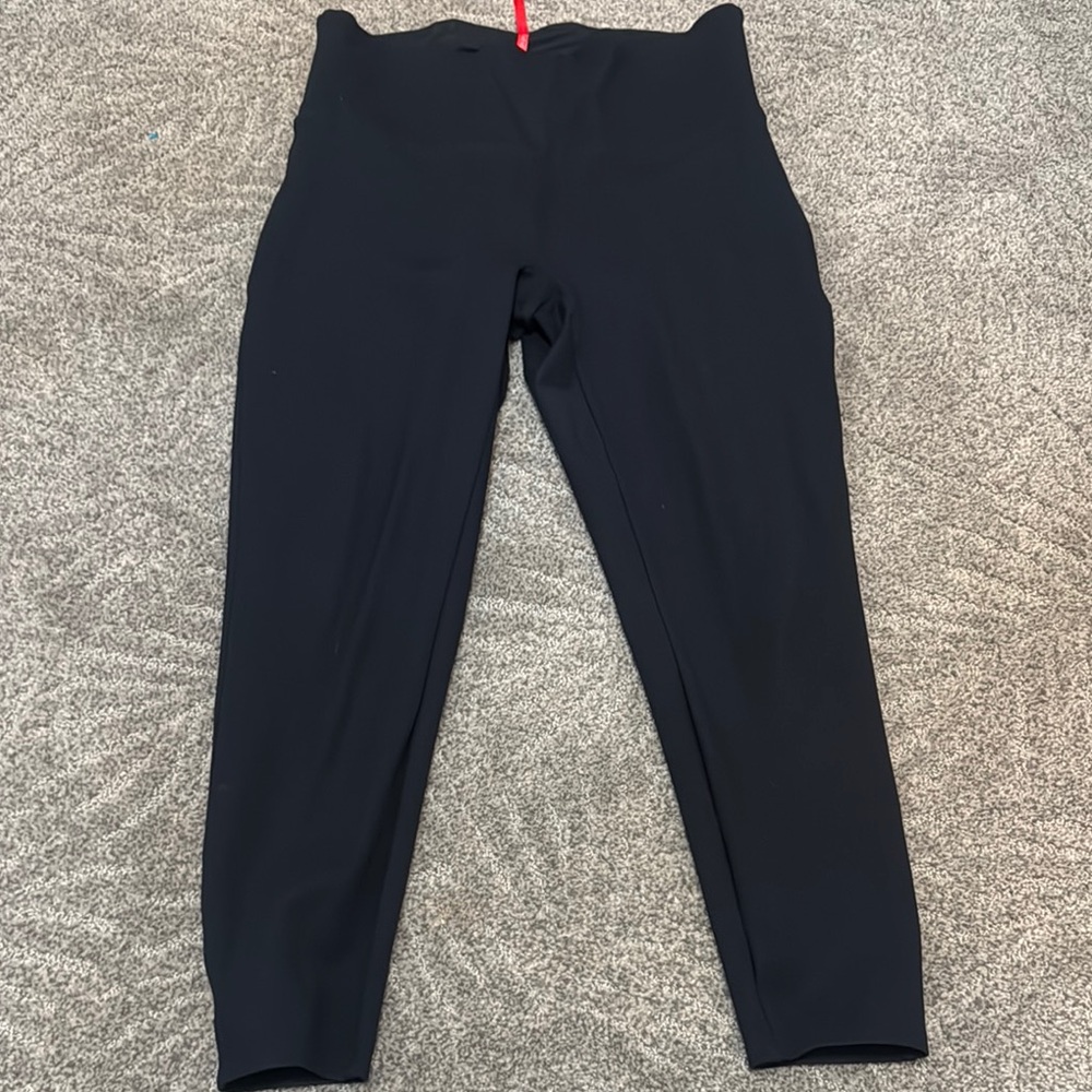 Chic Black High-Rise Leggings